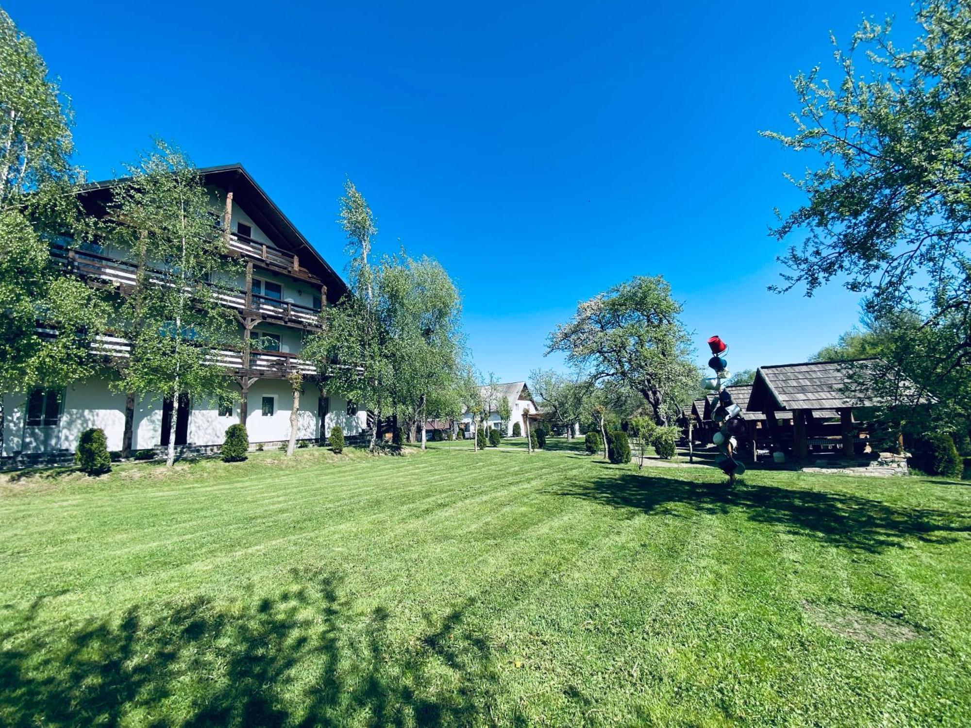 Pastravaria Alina Sirbi Exterior foto
